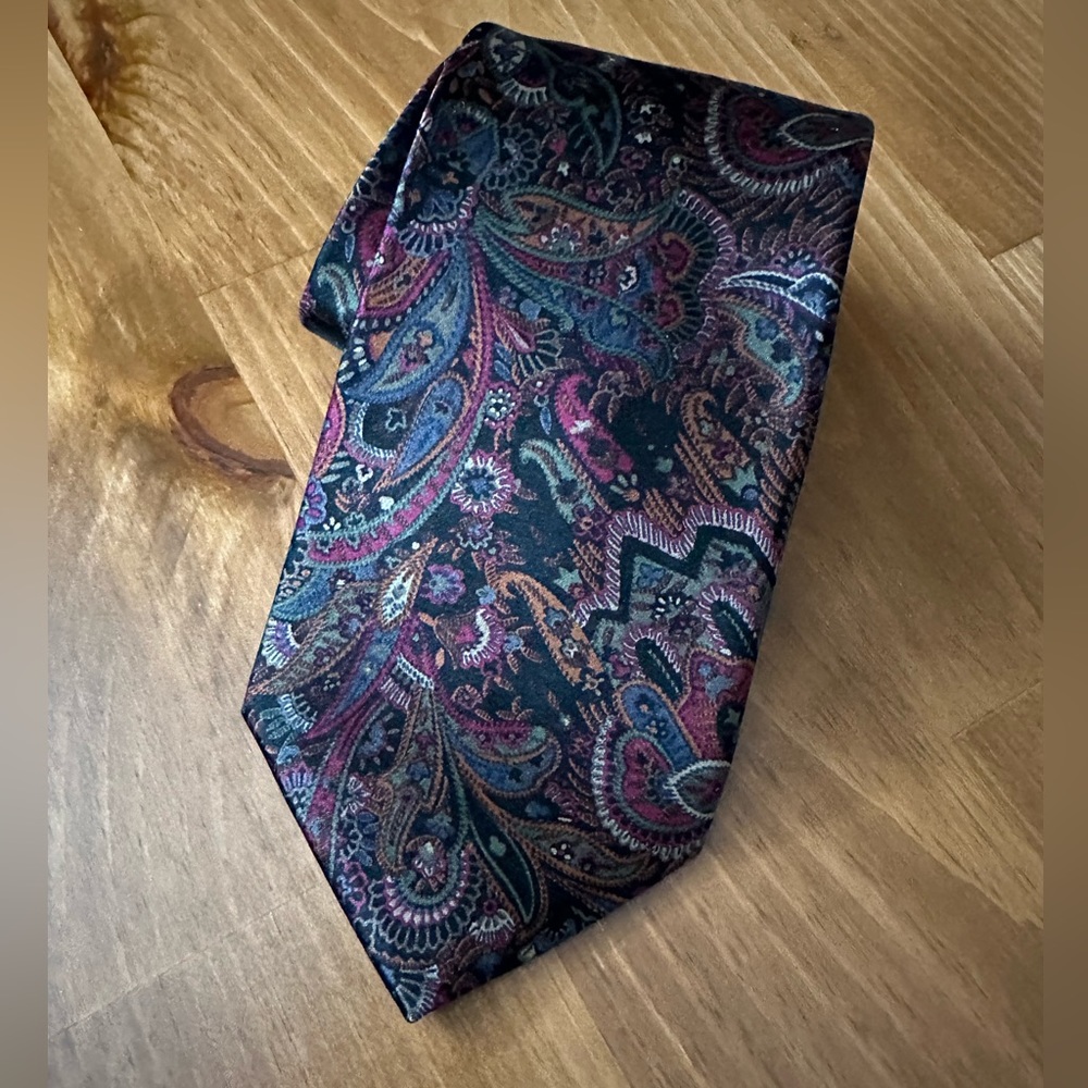 Strathmore Paisley Men’s Tie
